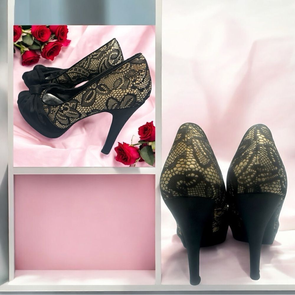 Cathy Jean Black Stilettos, High Heels with Bow & Lacey Accents l 6.5 l VGUC